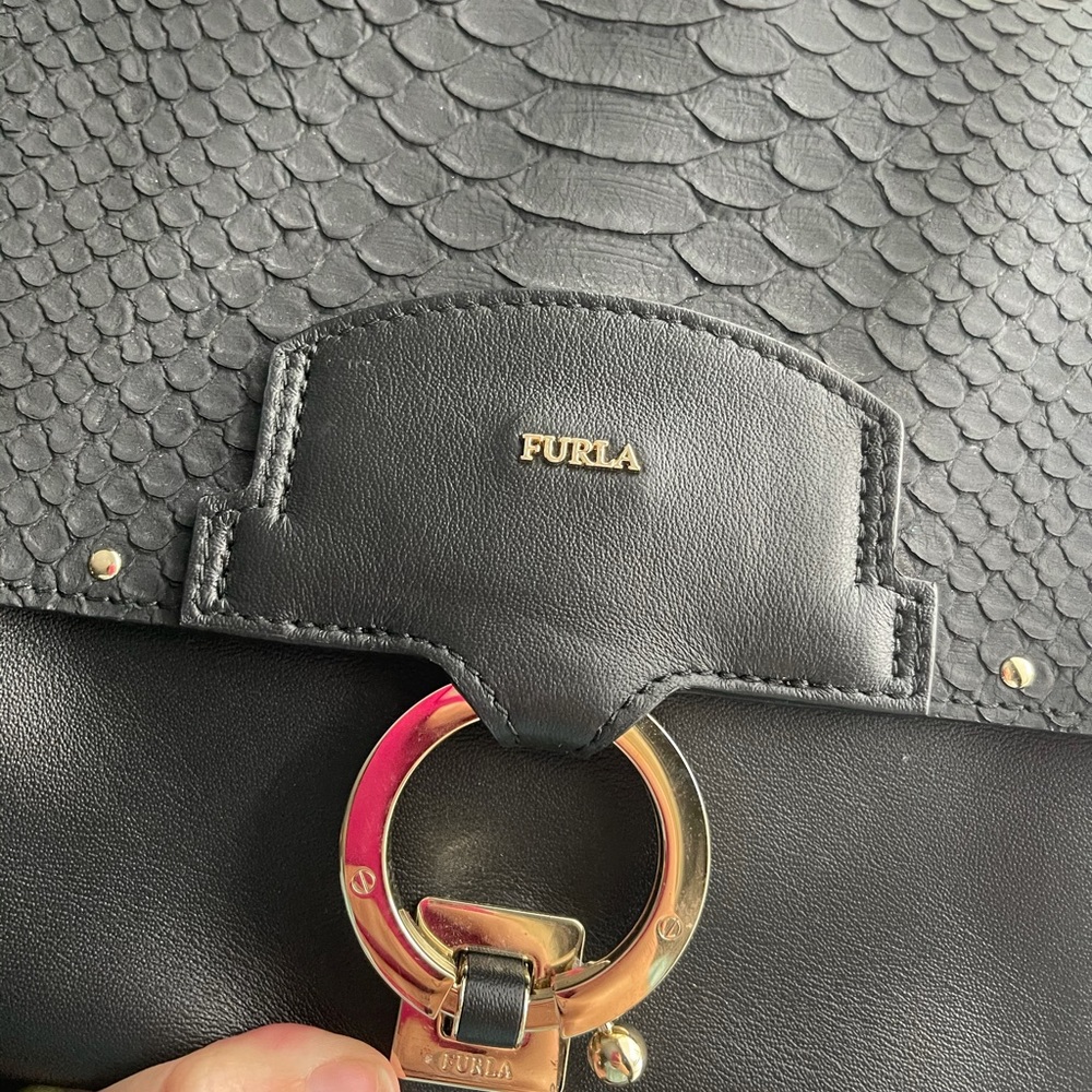 FURLA reversible handbag - Picture 3 of 8